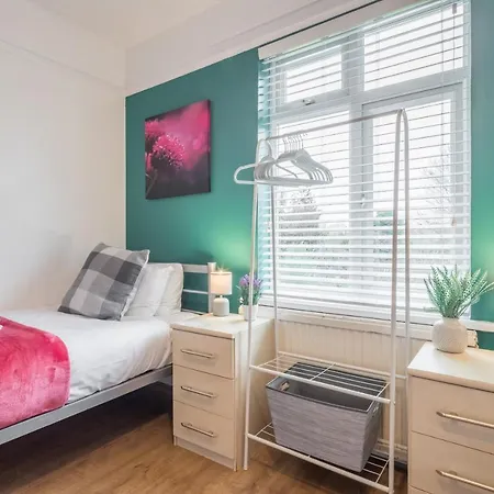 Private Room 6 With Kitchenette By Cb Stays No Minimum Stays Cambridge  Exterior photo