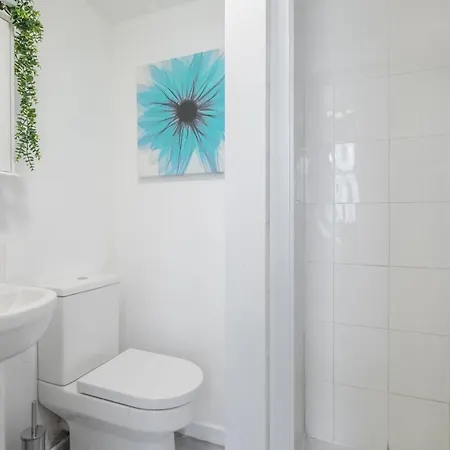 Private Room 6 With Kitchenette By Cb Stays No Minimum Stays Cambridge  Exterior photo